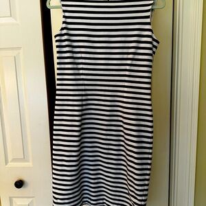 Max Mara dark navy/white stripe sheath dress Sz 47, V neck in back